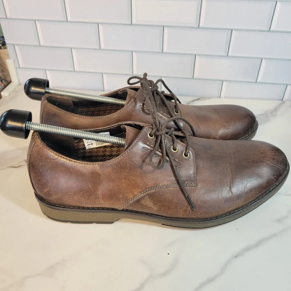 Clarks Derby Shoes Mens Size 12 Hinman Mahogany Leather Lace Up Distressed